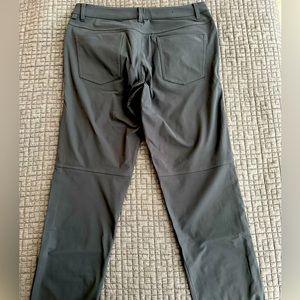 Lululemon ABC Classic Pant (Obsidian)